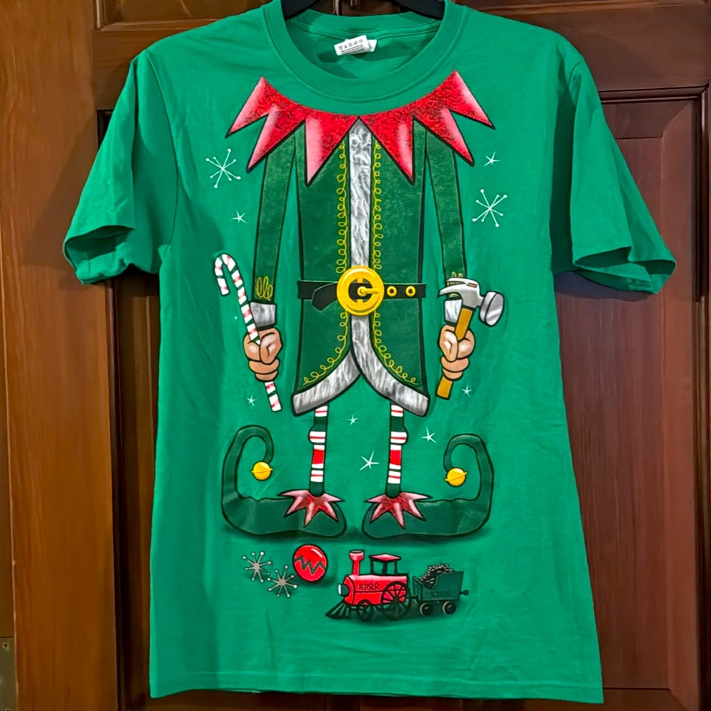 CHRISTMAS Elf T-Shirt size Small Unisex